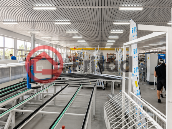 Stara Pazova hala 2380m2 + kancelarije 80m2