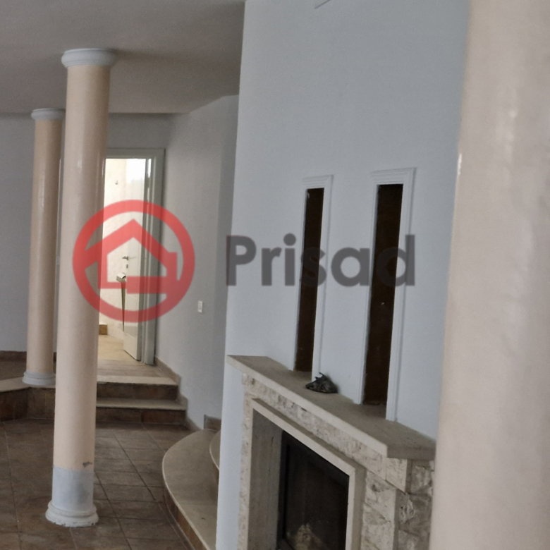 DEDINJE – Luksuzna porodična kuća u neposrednoj blizini stadiona „Rajko Mitić“