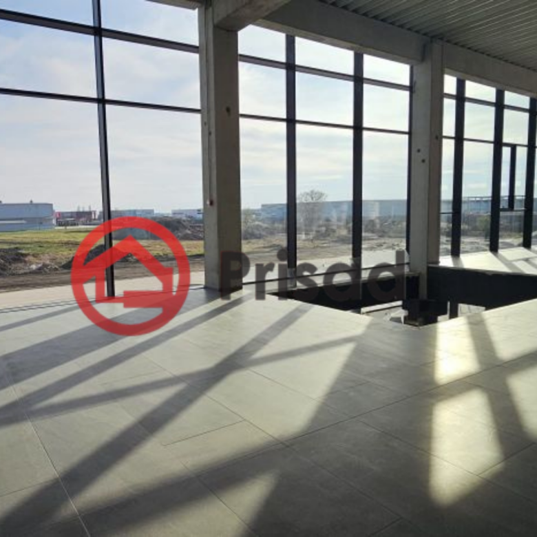 Stara Pazova, premium hala 2550m2 + 450m2 kancelarija