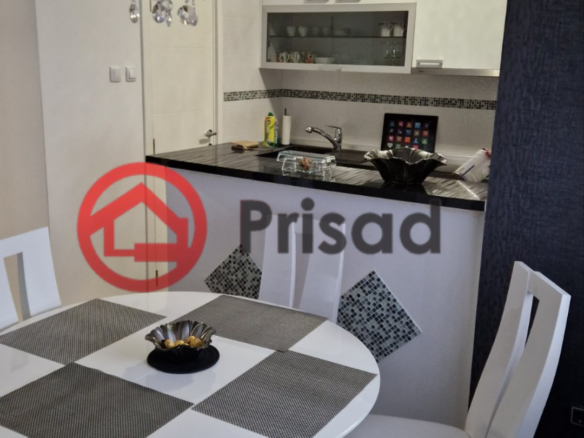 Dorćol izdaje se dvosoban stan 61m2