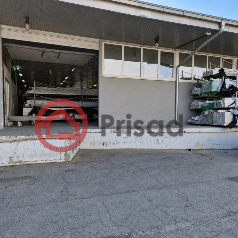 Stara Pazova hala 2380m2 + kancelarije 80m2