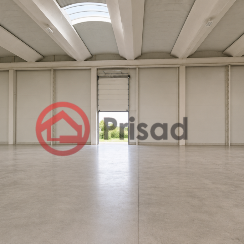 Stara Pazova hala 2200m2 + kancelarije 40m2