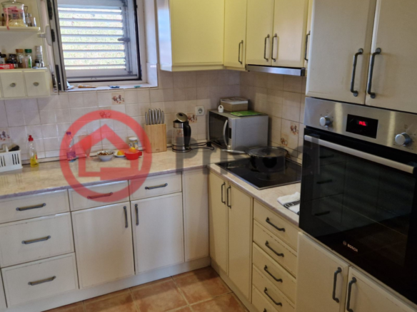 Altina kuća za izdavanje 400m2