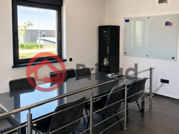 Stara Pazova, Vojka, hala 800m2 + kancelarije 200m2