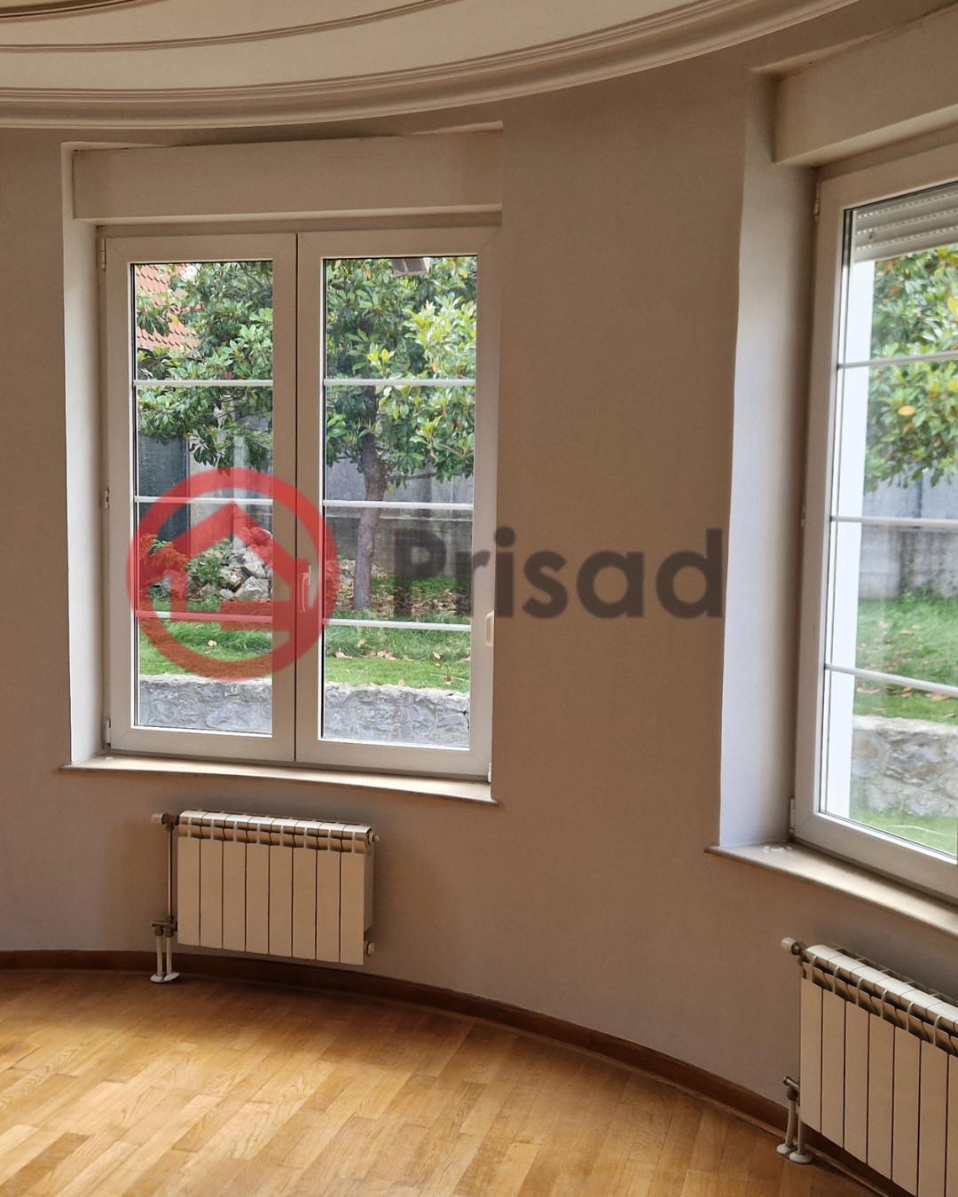 DEDINJE – Luksuzna porodična kuća u neposrednoj blizini stadiona „Rajko Mitić“