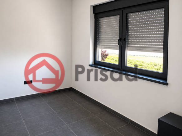 Stara Pazova, Vojka, hala 800m2 + kancelarije 200m2