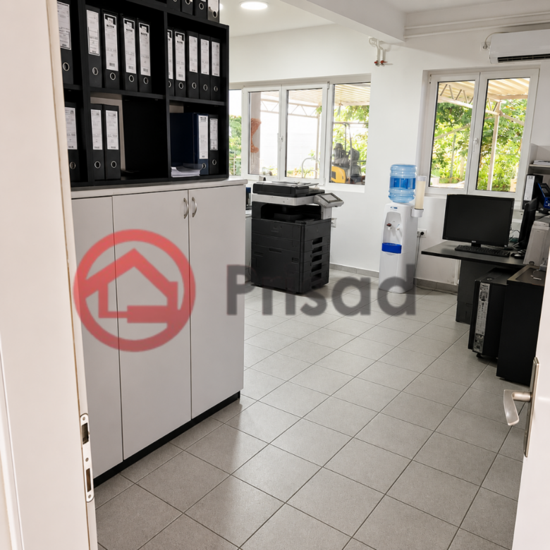 Stara Pazova hala 2380m2 + kancelarije 80m2
