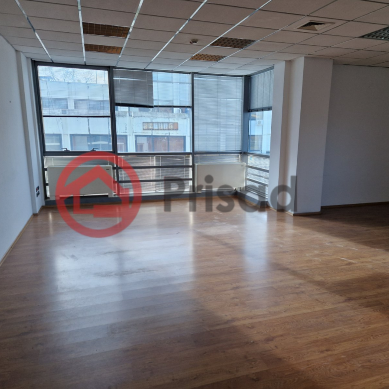 Novi Beograd kod Opštine kancelarijski prostor od 160m2 do 600m2 po potrebi