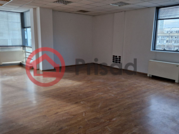 Novi Beograd kod Opštine kancelarijski prostor od 160m2 do 600m2 po potrebi
