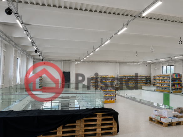Premium poslovni kompleks od 2.076 m² – Autoput za Novi Sad | Idealan za logistiku, veleprodaju i proizvodnju
