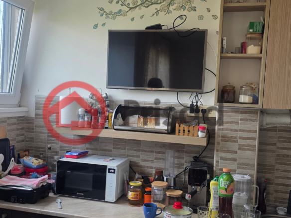Prodaja stana Voždovac,Braće Jerković 35m2 ,odvojena spavaća soba