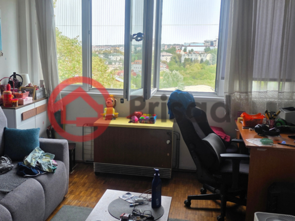 Prodaja stana Voždovac,Braće Jerković 35m2 ,odvojena spavaća soba