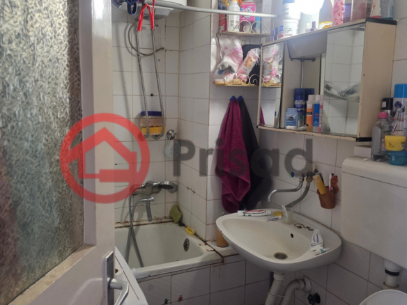 Prodaja stana Voždovac,Braće Jerković 35m2 ,odvojena spavaća soba