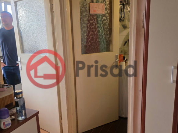 Prodaja stana Voždovac,Braće Jerković 35m2 ,odvojena spavaća soba
